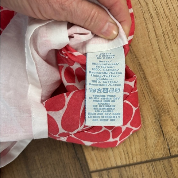 Boden Floral Red Sleeveless Top - Picture 3 of 3